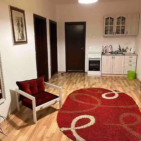 Kuca Na Obali Rijeke Cijevne 게스트하우스